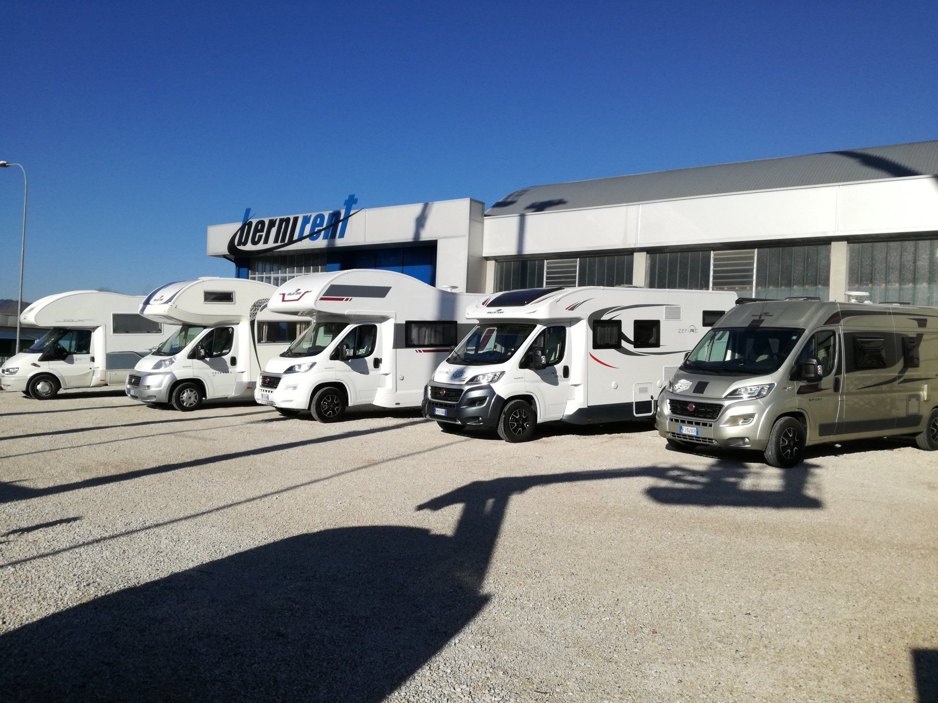 NOLEGGIO  CAMPER