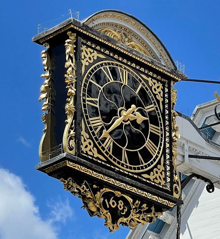 Signmode - Guildford Guildhall clock renovation
