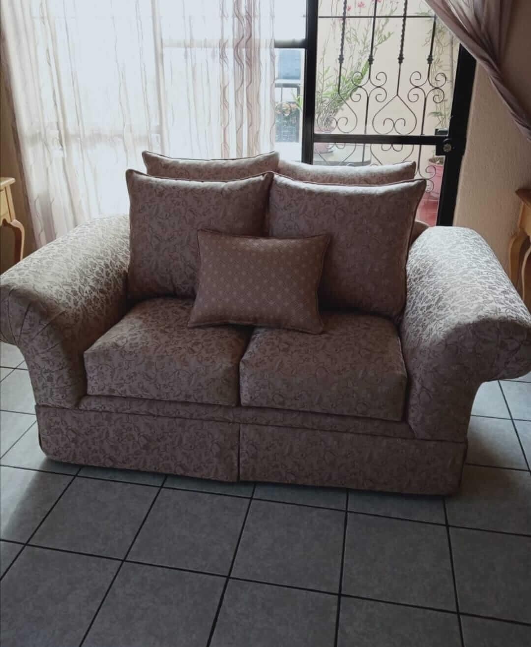 TAPICERÍA DE SALAS SATÉLITE