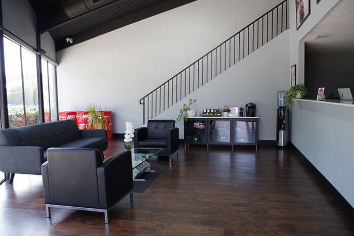 Sitting-Area | Eurozone Motors