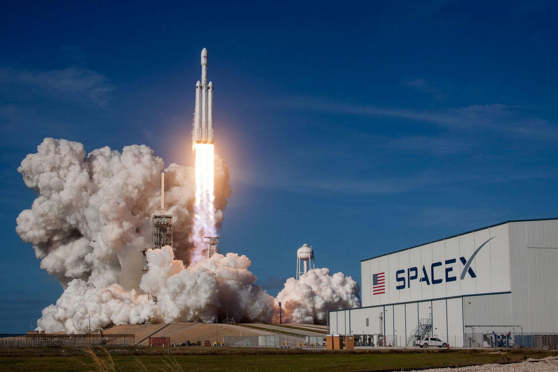 spaceX, space ship, rocket taking off with cloud, rocket, outer space, space rocket