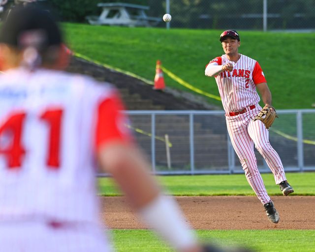 New Jersey Jackals Take Three of Four From New York Boulders to