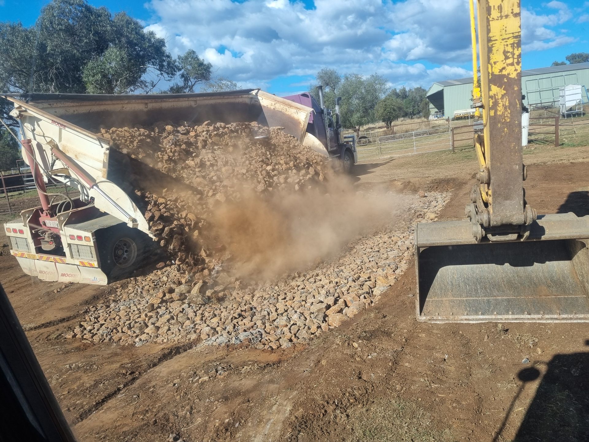 Moore tipper trailer