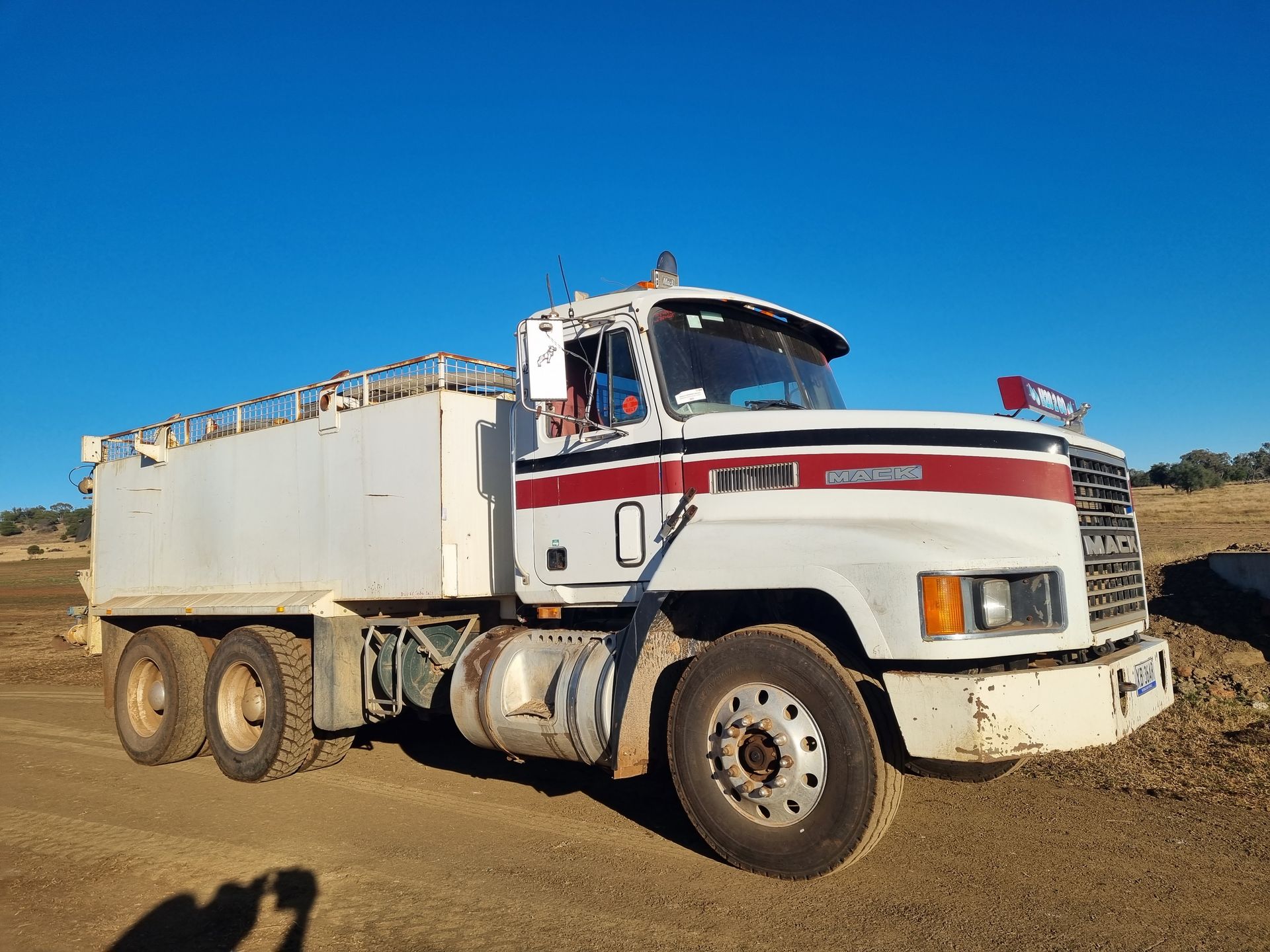 Mack water truck (10,000L)