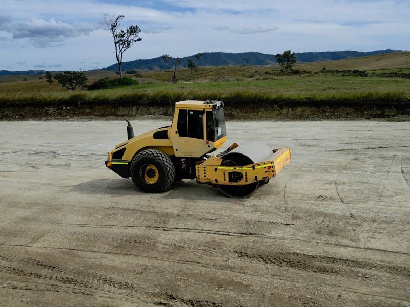 BOMAG smooth roller (16t)