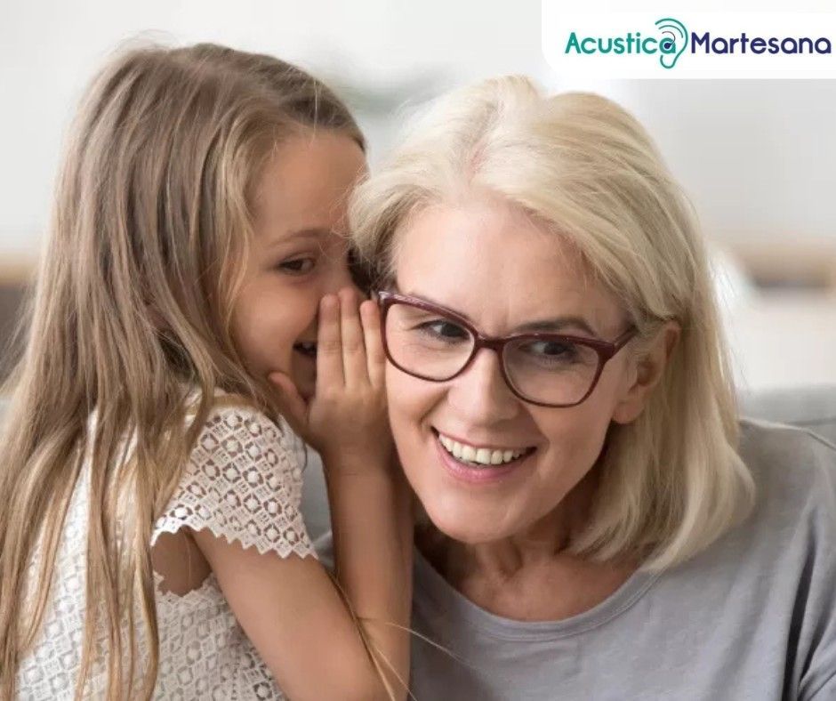 Gelato al cioccolato e alla vaniglia, consistenza cremosa.