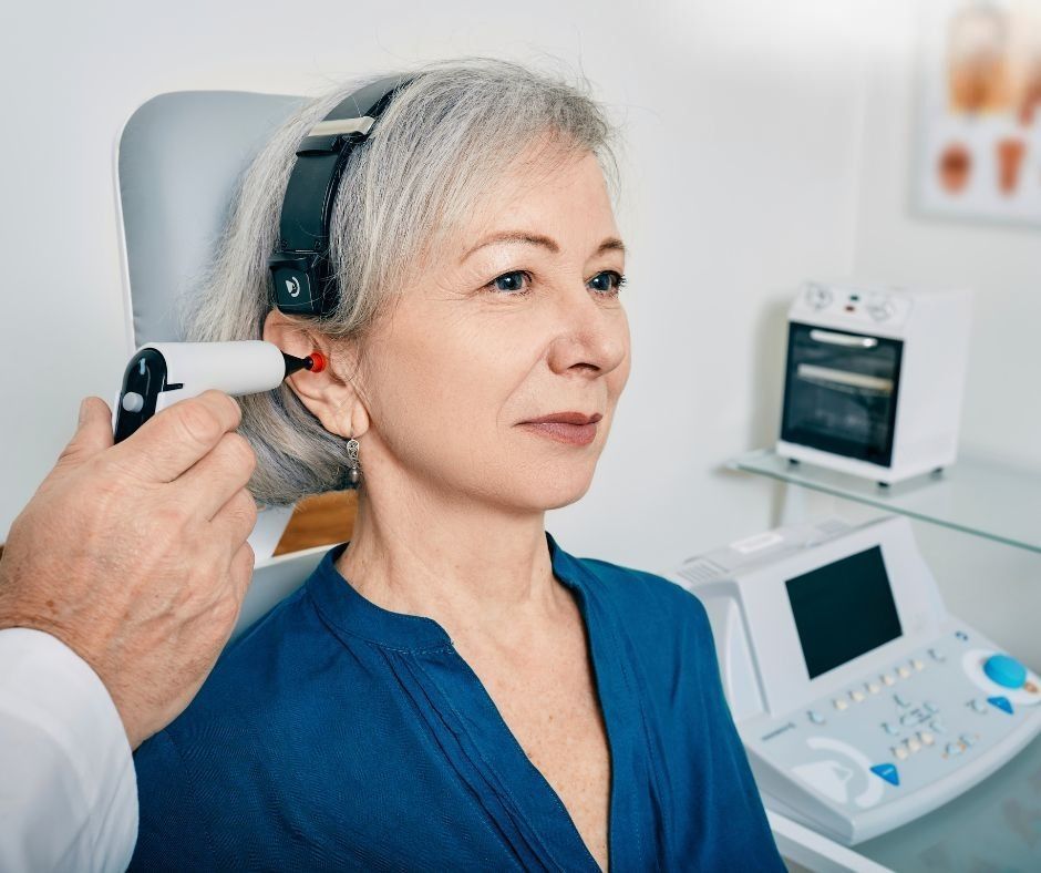 Gelato al cioccolato e alla vaniglia, consistenza cremosa.