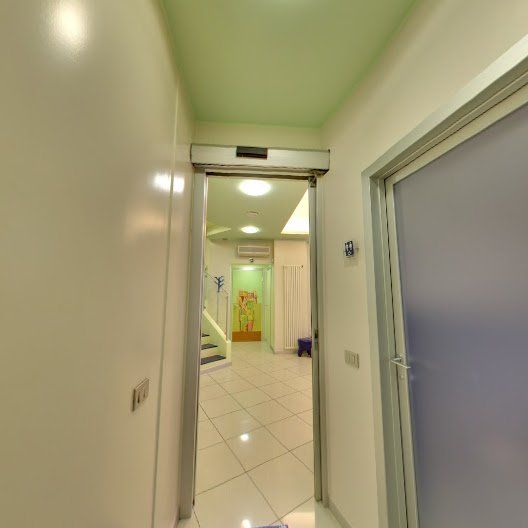 corridoio studio dentistico