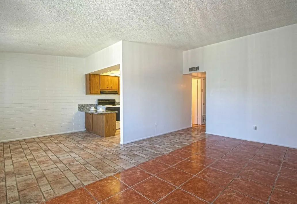 Canyon Club Apartments - Image 6