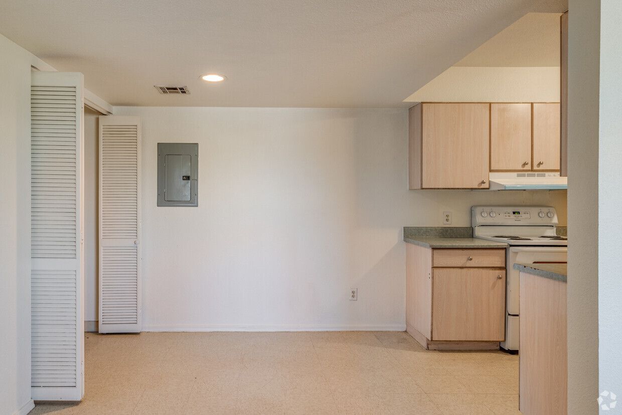 Casa De Roman Apartments - Image 7