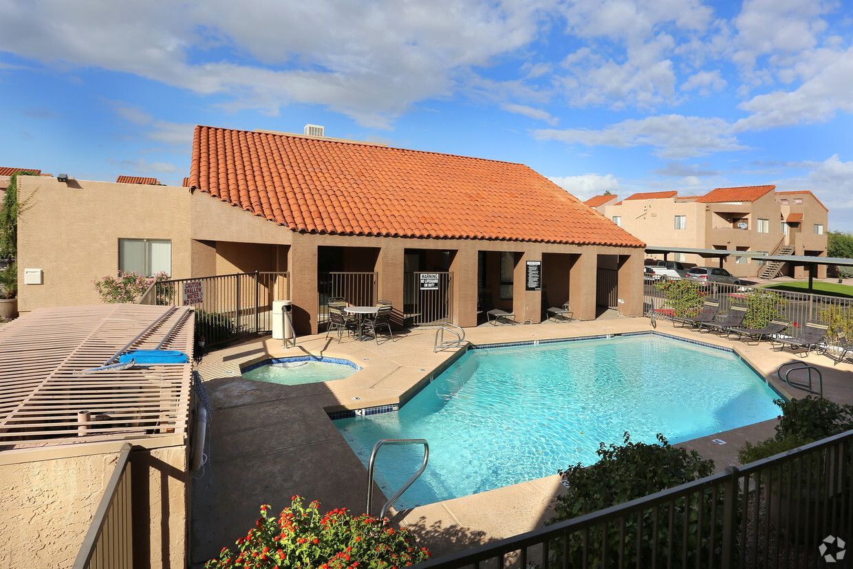 Desert Wind Apartments - Image 1