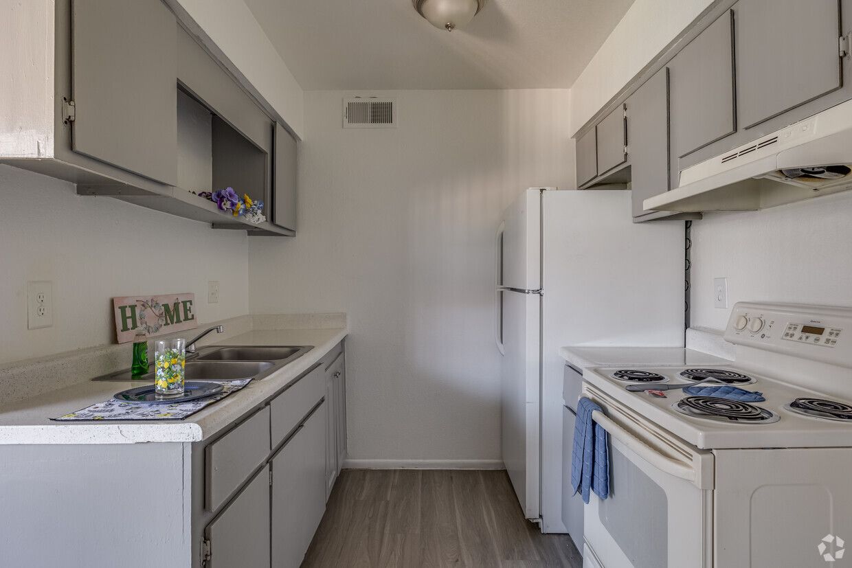 Las Ventanas Apartments - Image 7