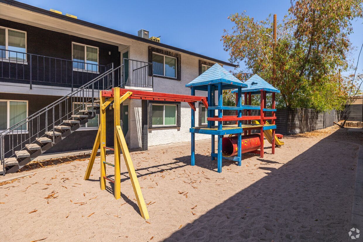Las Ventanas Apartments - Image 9