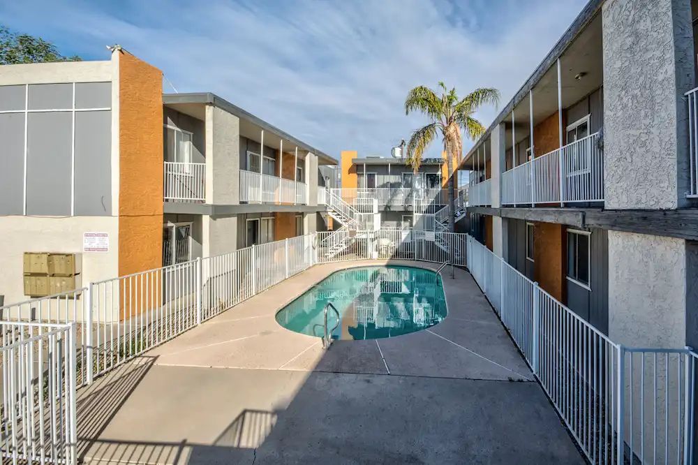 Mellow Square Apartments - Image 1