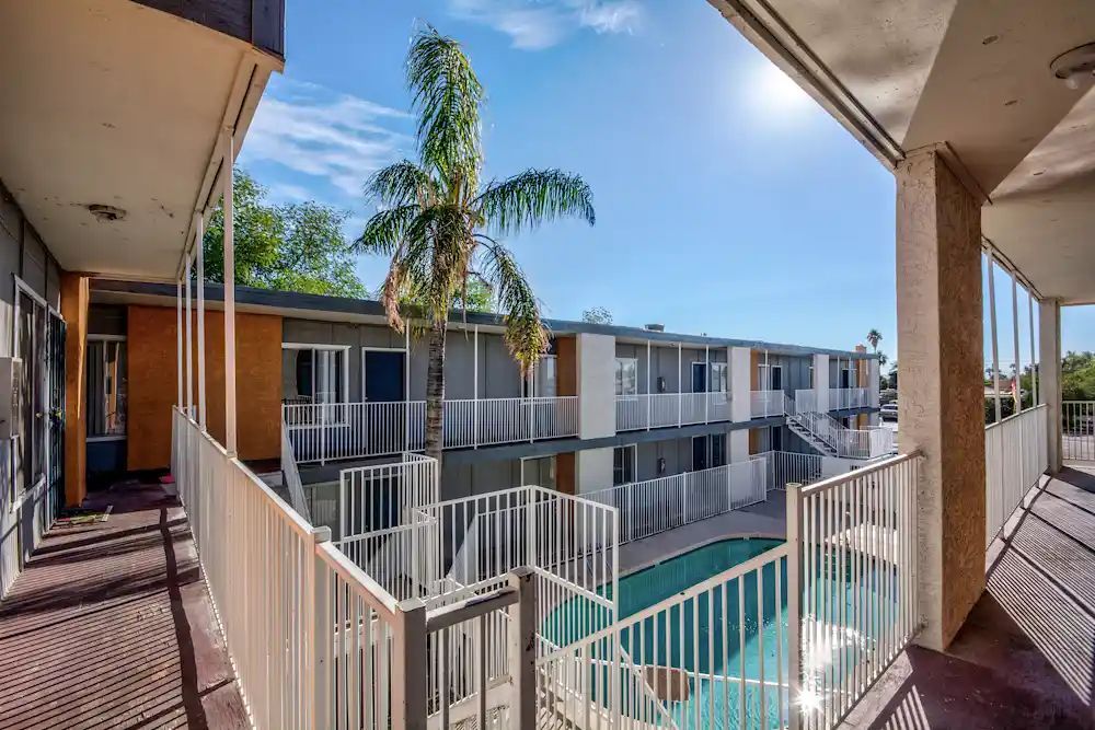 Mellow Square Apartments - Image 3