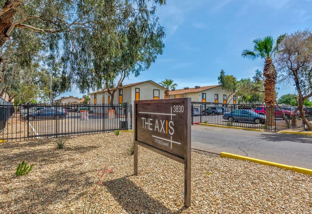 The Axis on McDowell  - Image 9