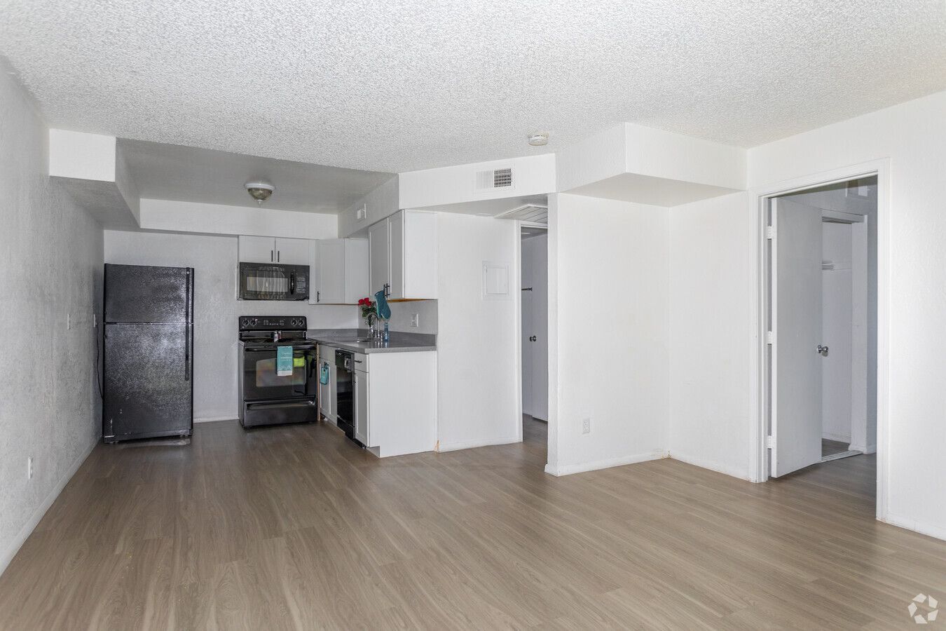 The Canvas Apartments - Image 9