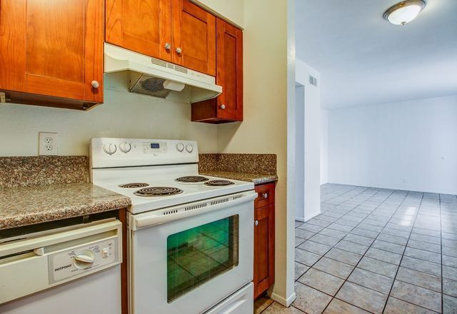 The Onix Apartments - Image 4