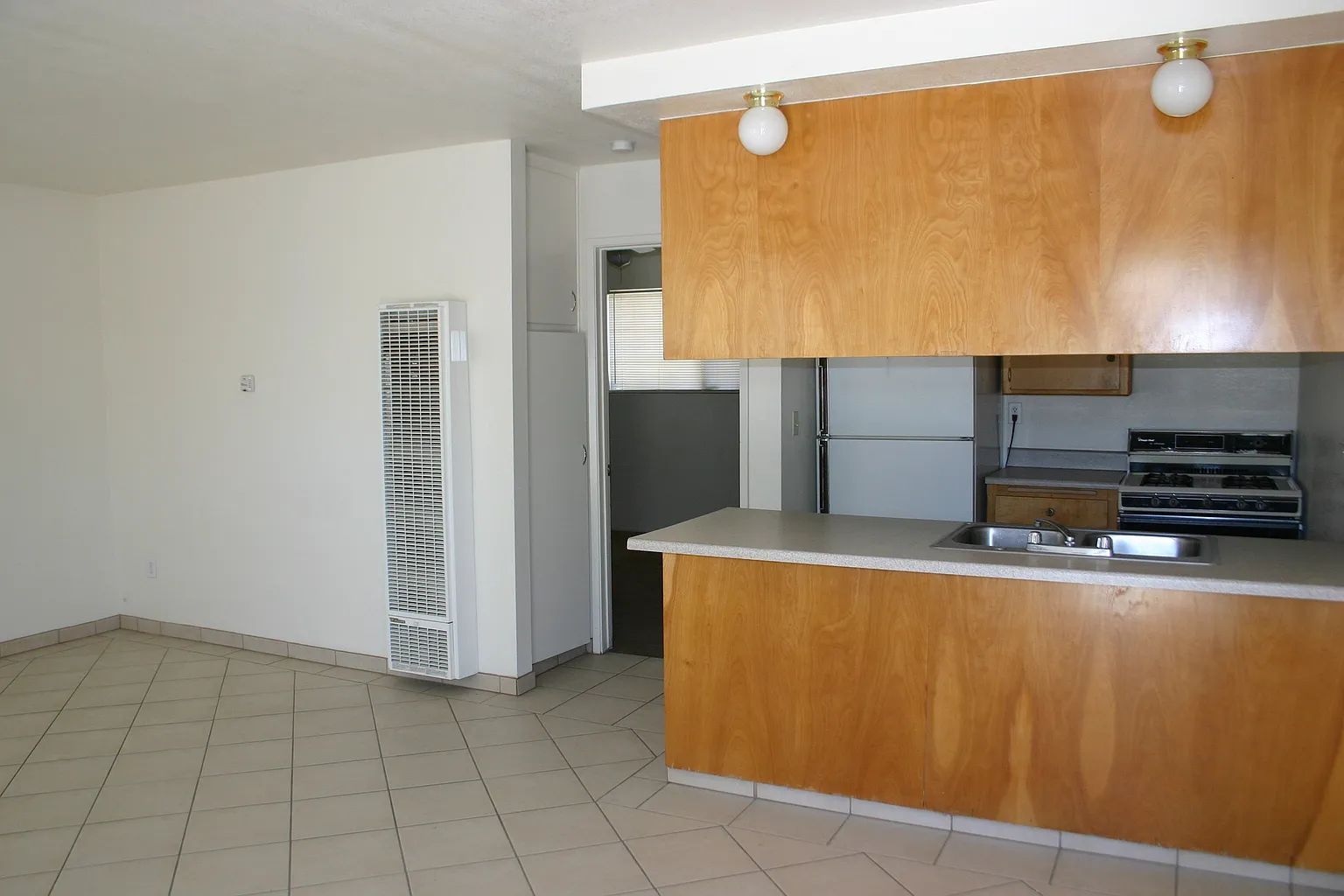 Buena Vista Apartments - Image 2