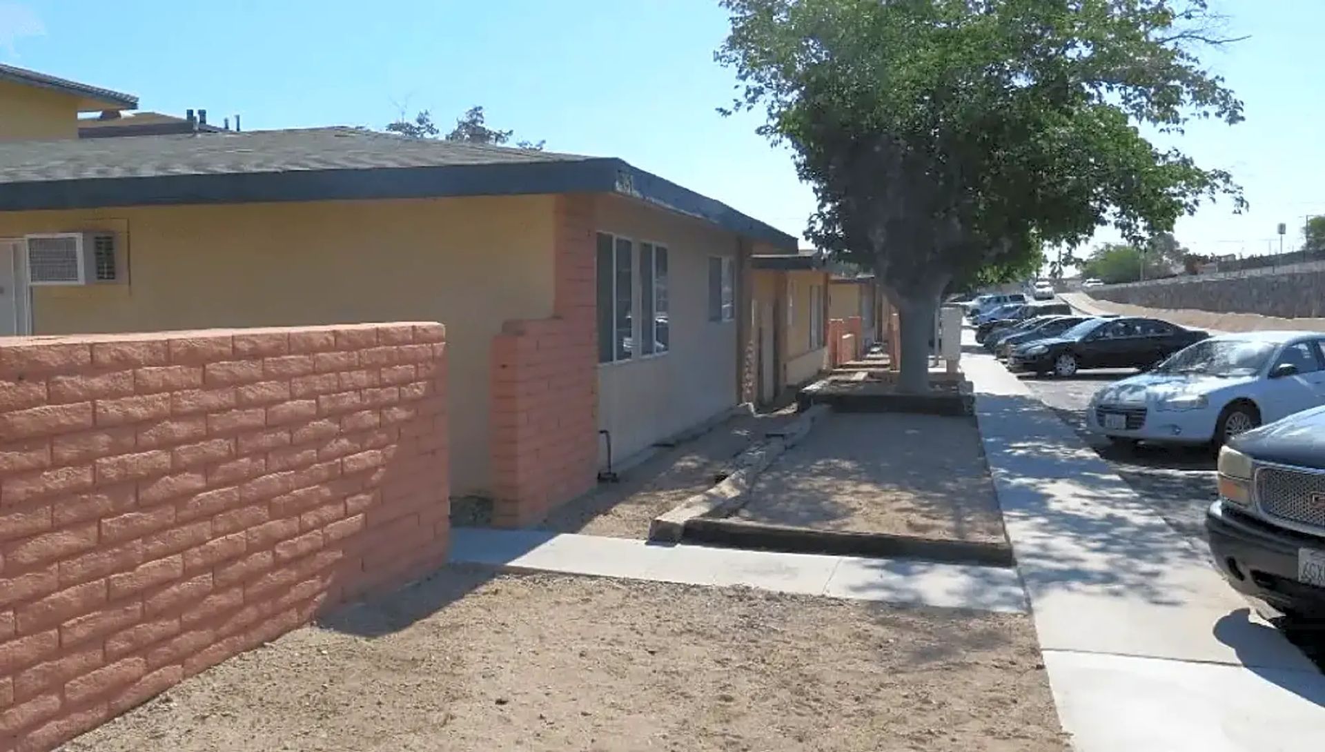 Buena Vista Apartments - Image 3