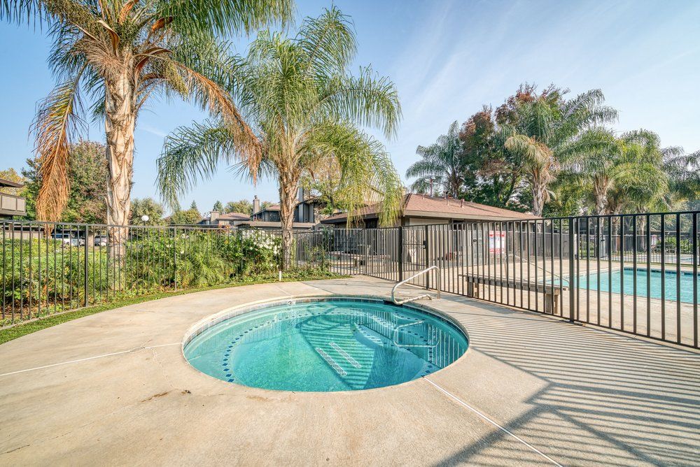 Ranchwood Condominiums - Image 6