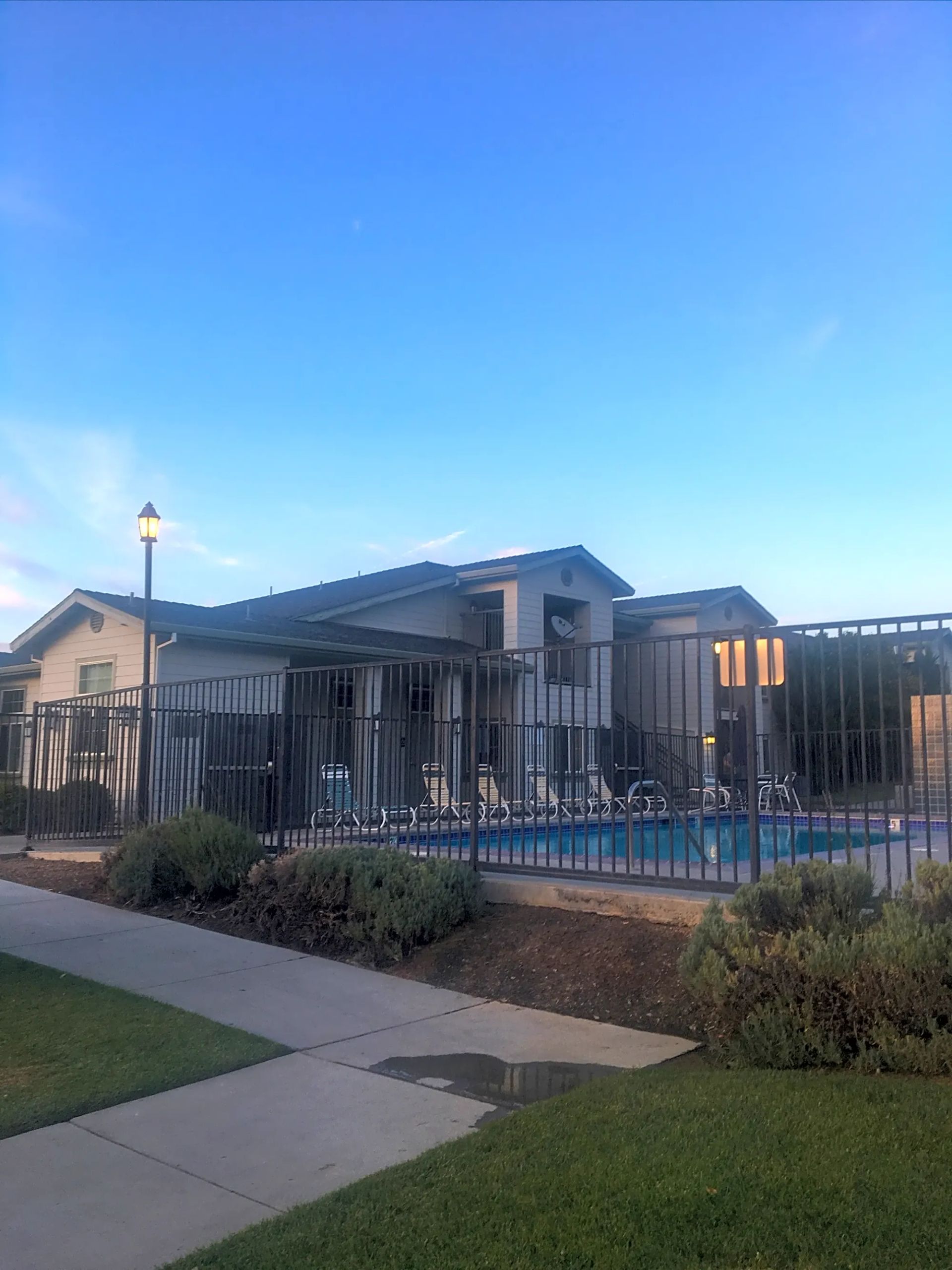 Shasta Courtyards - Image 6