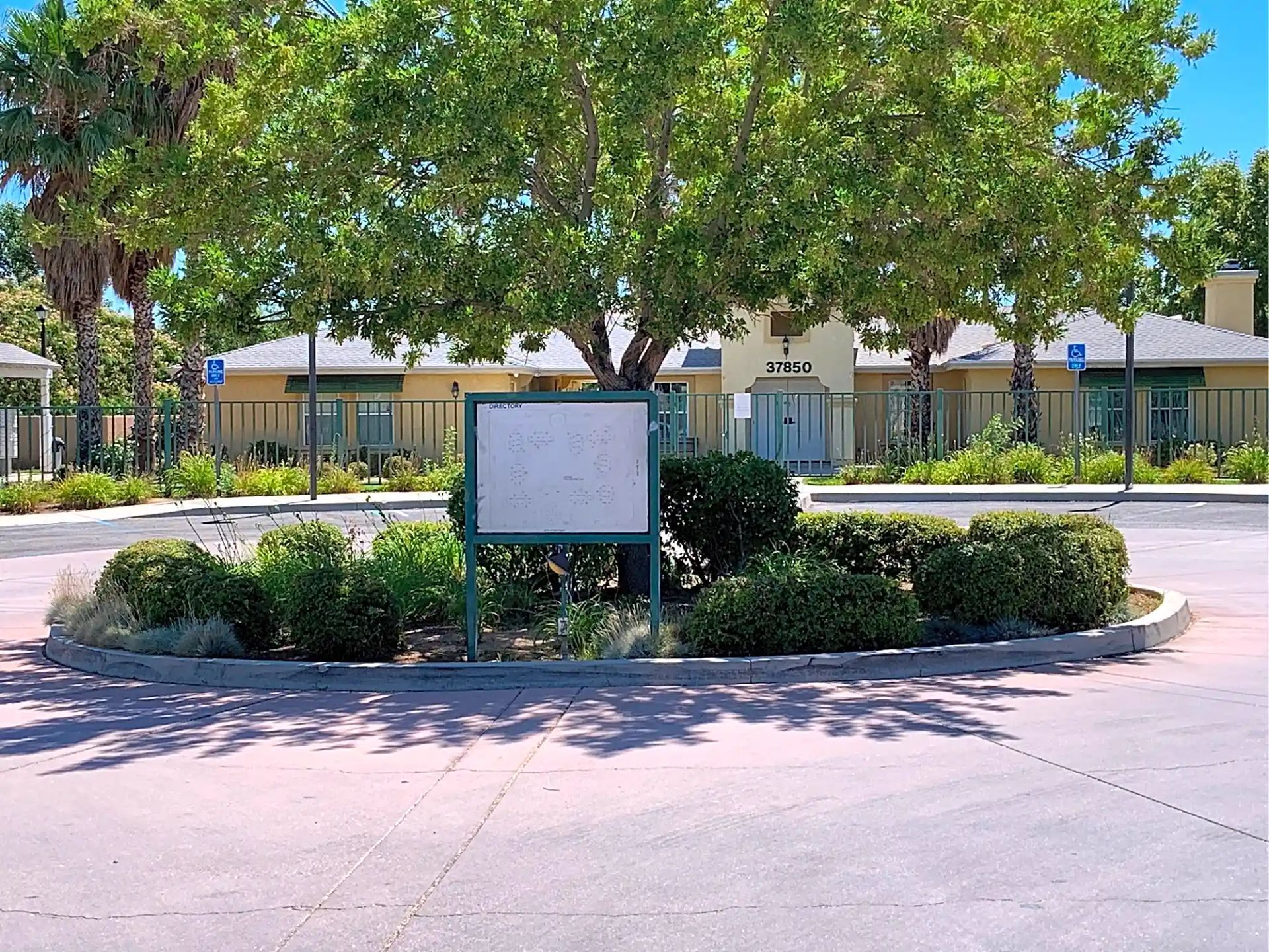 Sierra View Gardens  - Image 2