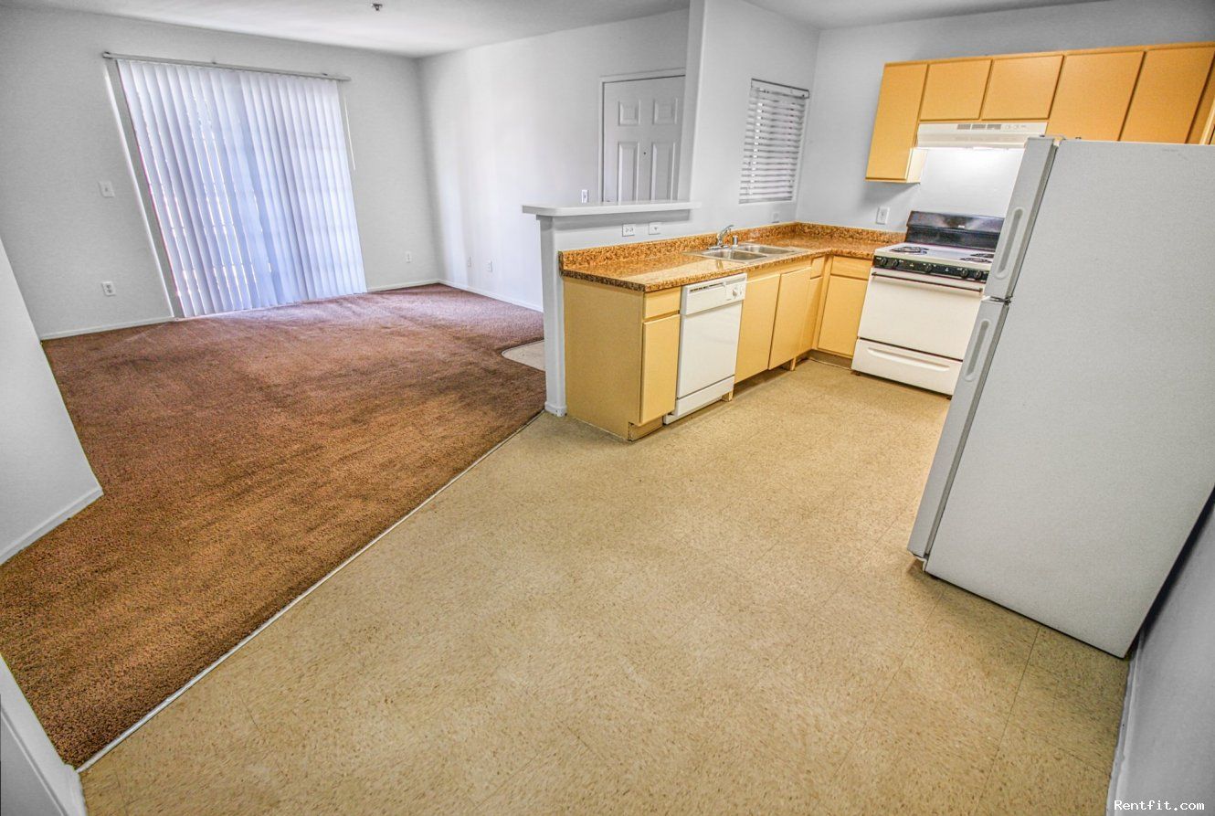 Summerview Apartments - Image 4