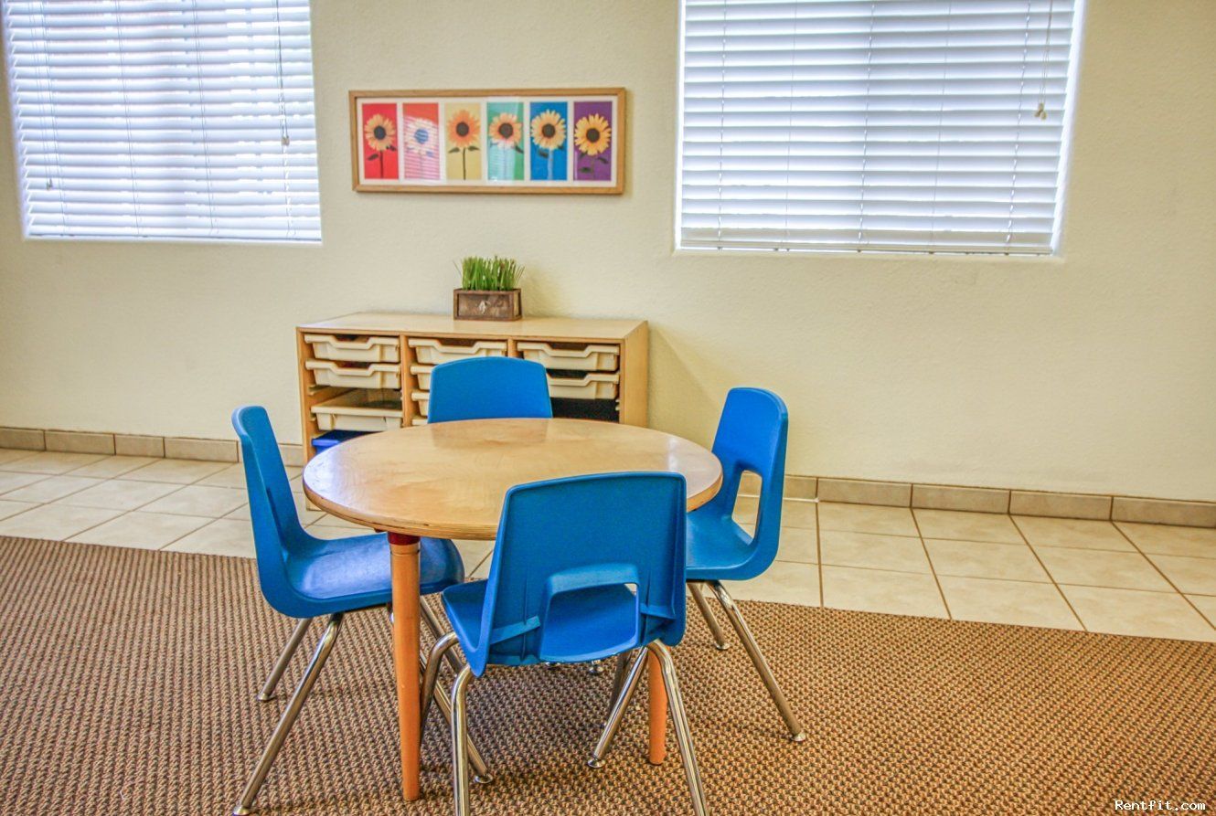 Summerview Apartments - Image 10