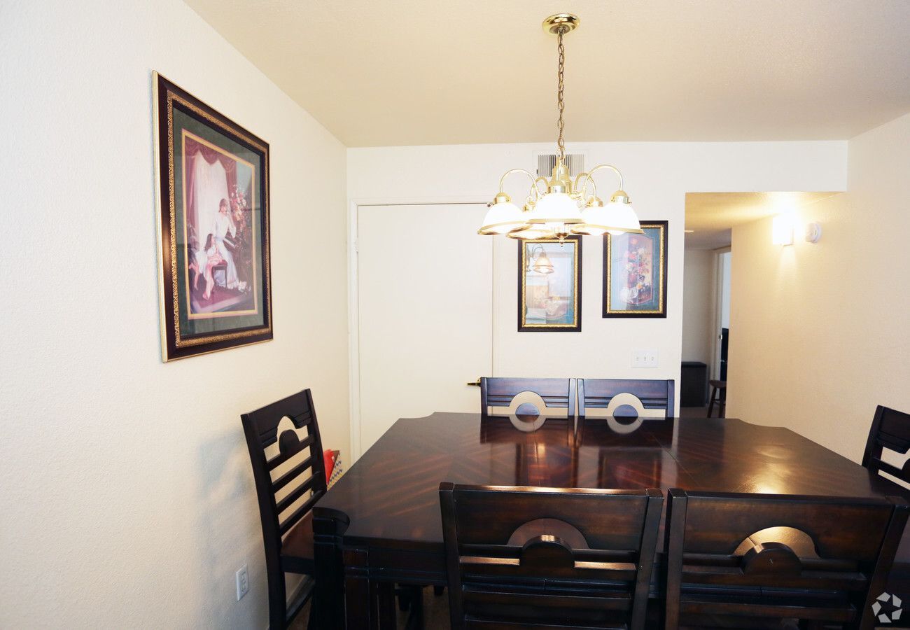 Vineyard Apartments - Image 5