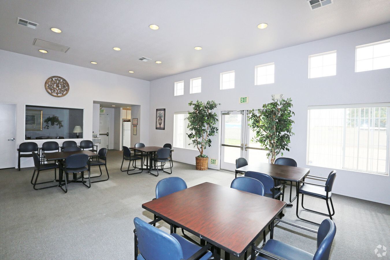 Vineyard Apartments - Image 10