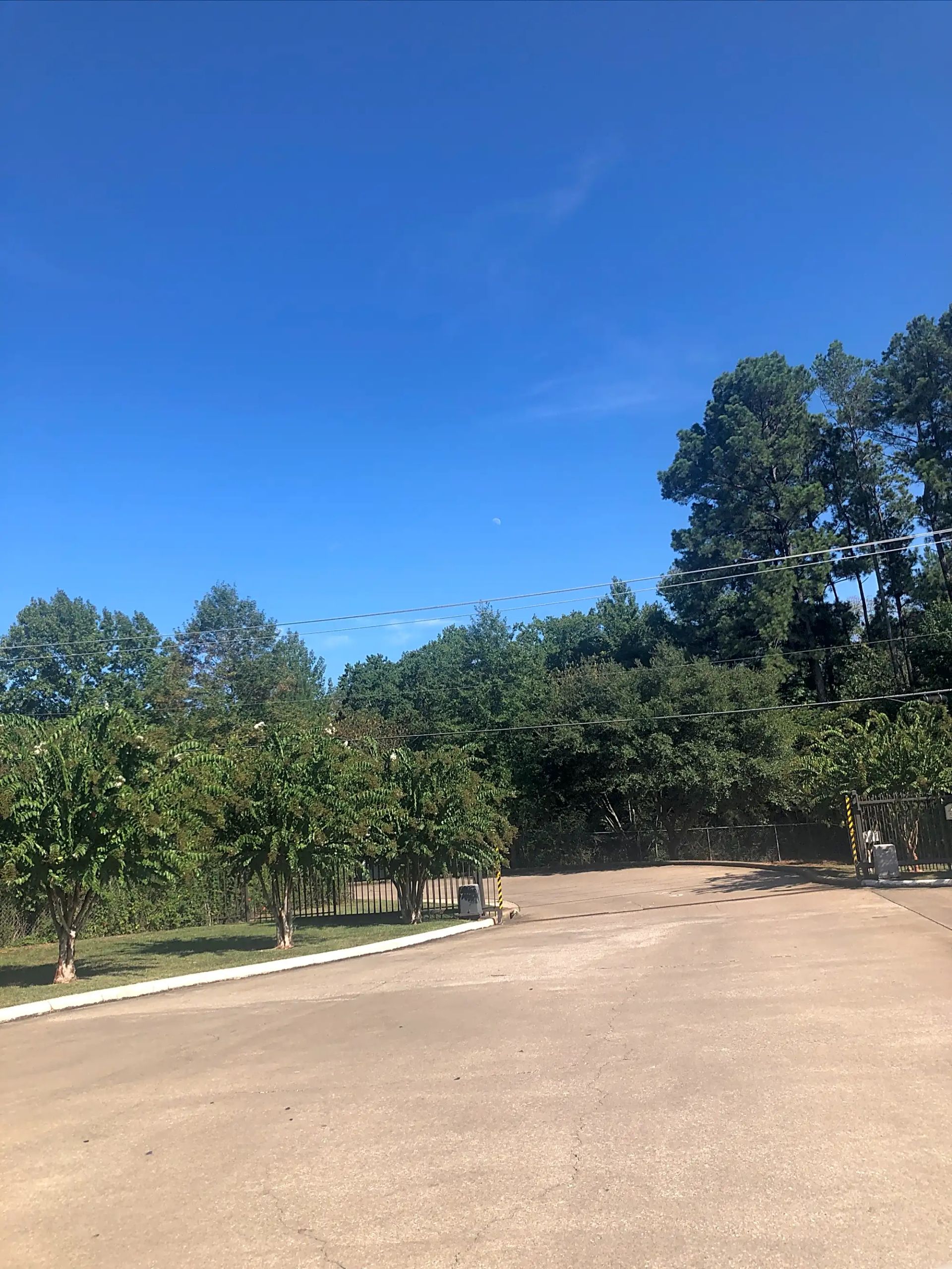 High Pointe Plaza Apartments - Image 8