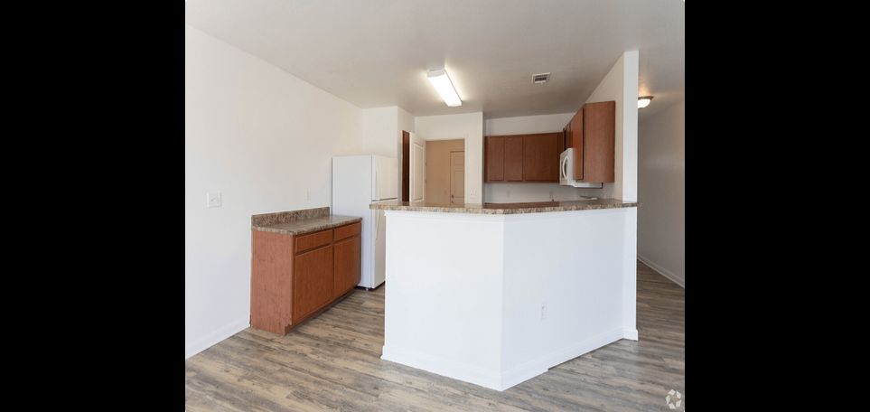 Plainview Vistas Apartment - Image 6