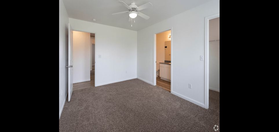 Plainview Vistas Apartment - Image 8