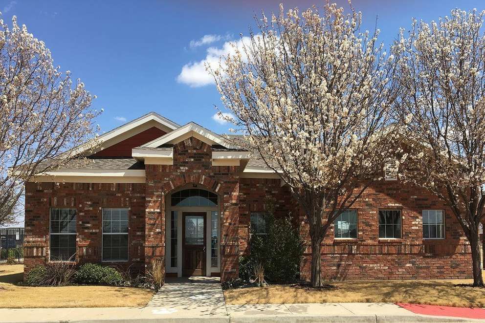 Plainview Vistas Apartment - Image 11