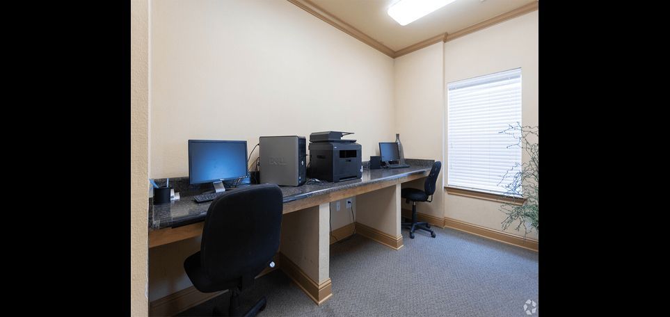 Plainview Vistas Apartment - Image 15