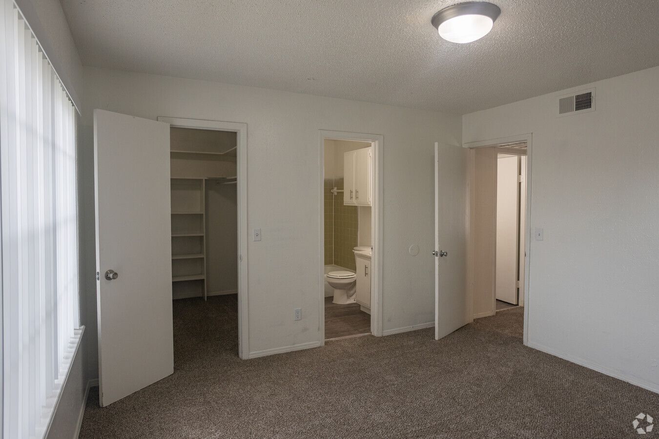 Ashley Park Apartments - Image 7