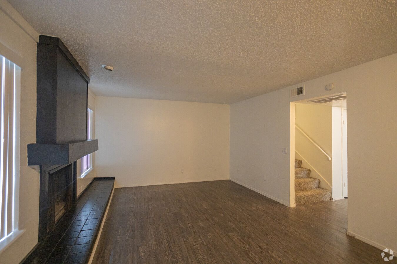 Ashley Park Apartments - Image 9