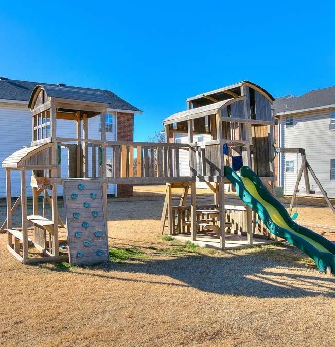 Caman Townhomes - Image 9