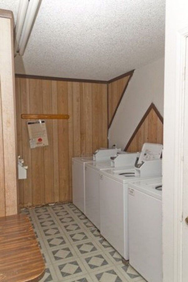 Chalet Apartments - Image 10