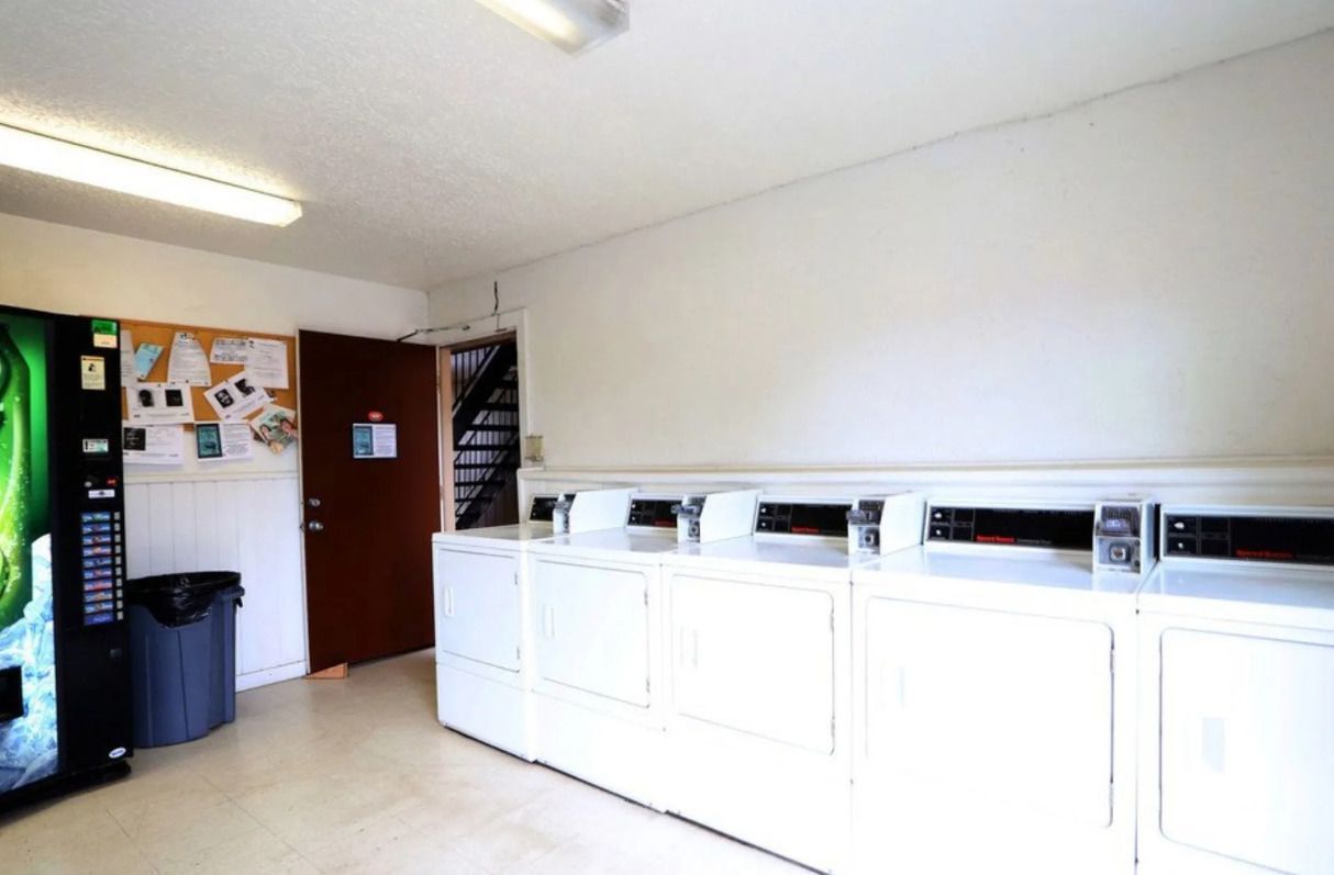 Fox Valley Apartments - Image 7