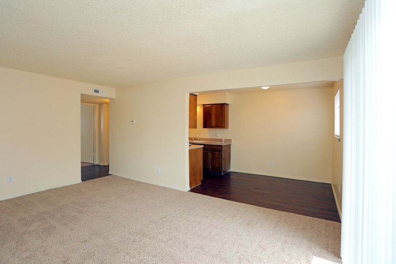 Meadow Park Apartments - Image 4