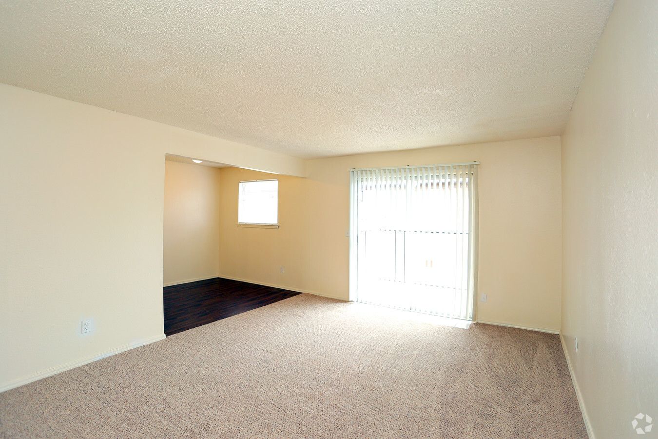 Meadow Park Apartments - Image 5