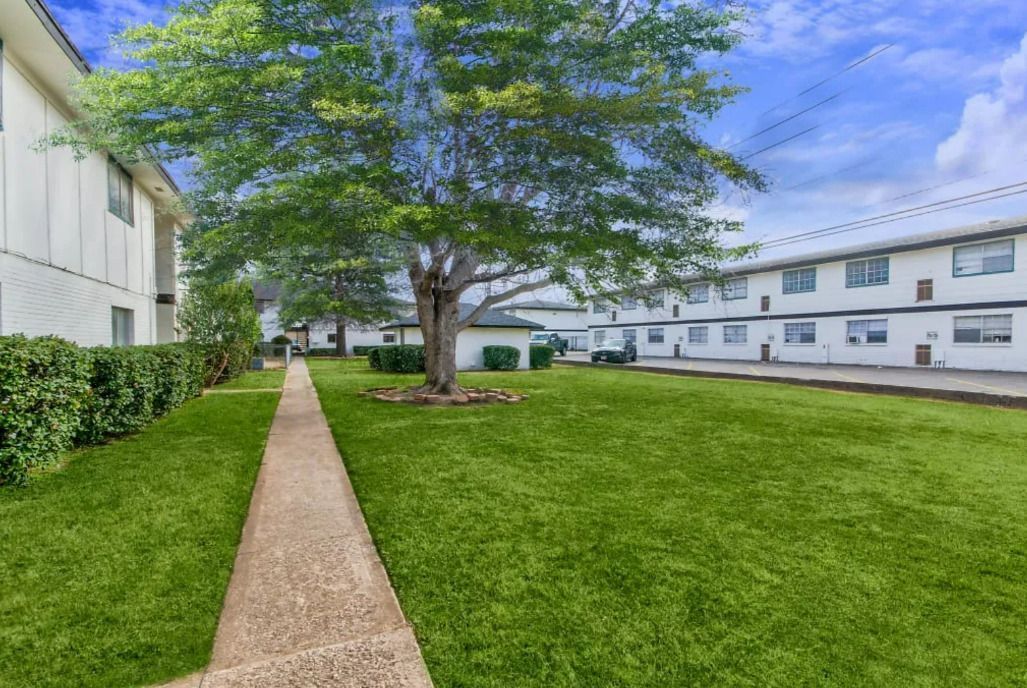 Summerplace Apartments - Image 1