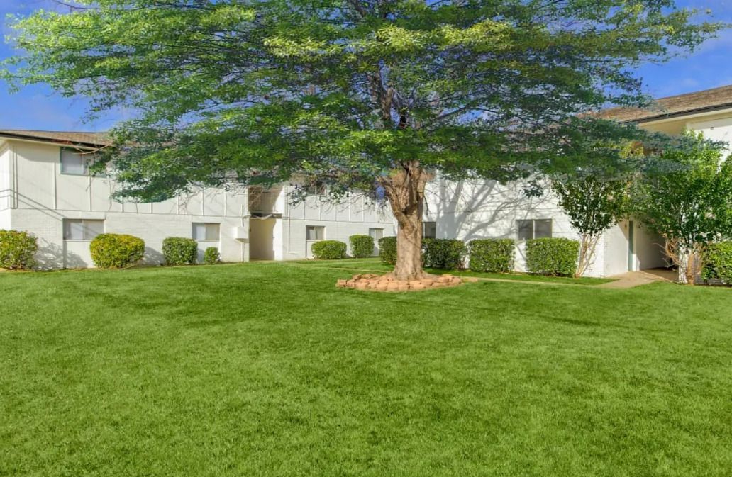 Summerplace Apartments - Image 3