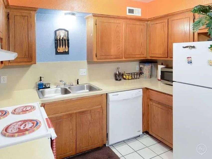 Summerplace Apartments - Image 7