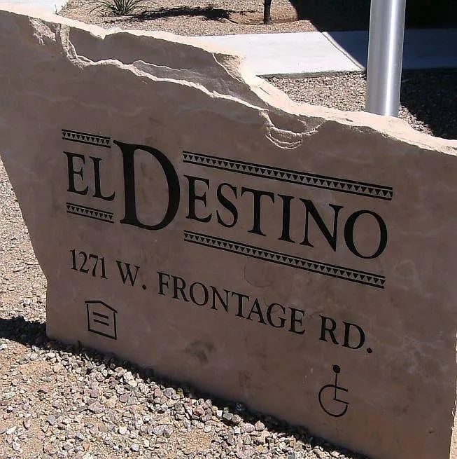El Destino Apartments - Image 2