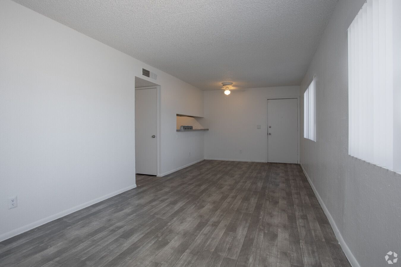 Mountain Lakes Apartments - Image 4