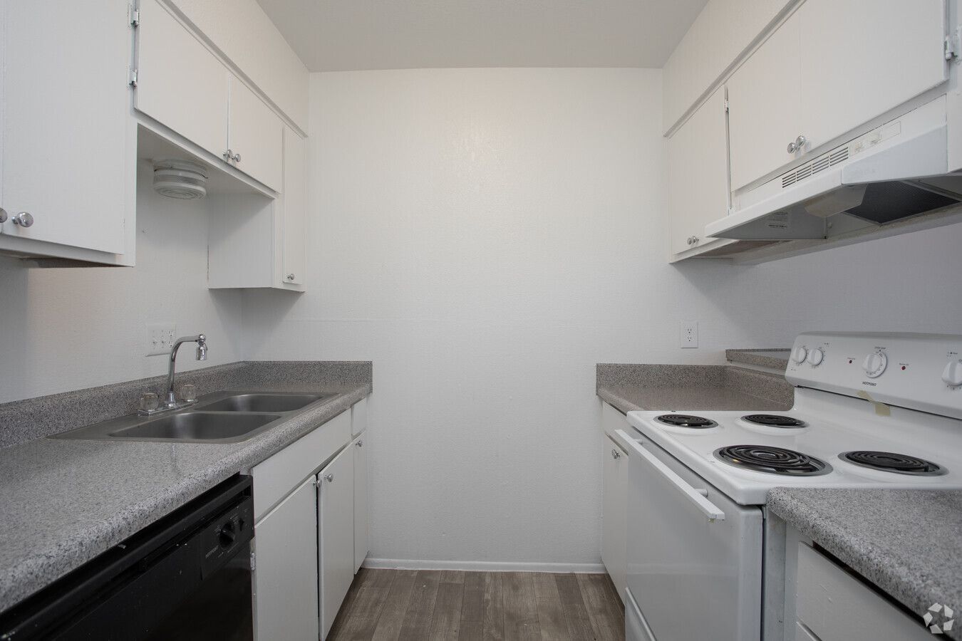 Mountain Lakes Apartments - Image 5