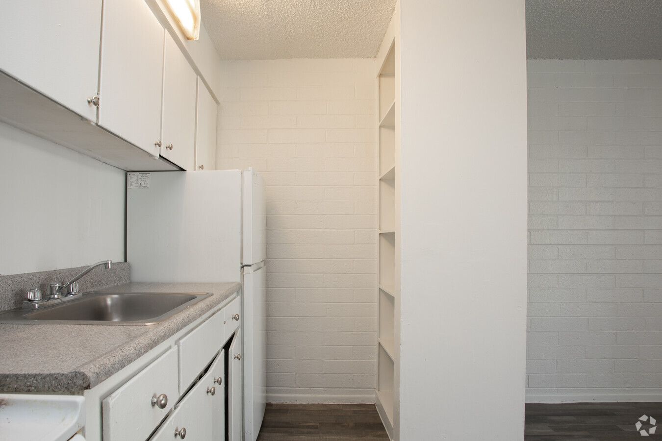 The Retro Apartments   - Image 11